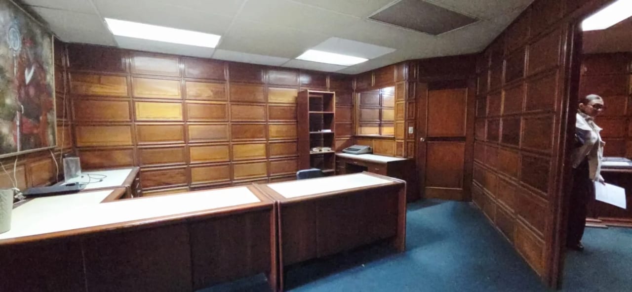 VENTA DE OFICINA EN EDIFICIO EN ZONA 4 — Oficina en Venta en Zona 4, Guatemala, Ciudad — foto 5 de 9