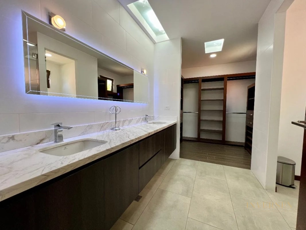 Casa en renta o venta en Residencias Concepción - 2