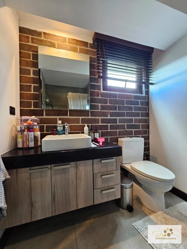 RENTA APARTAMENTO EN EDIFICO VIU CAYALÀ – ZONA 16 - 3