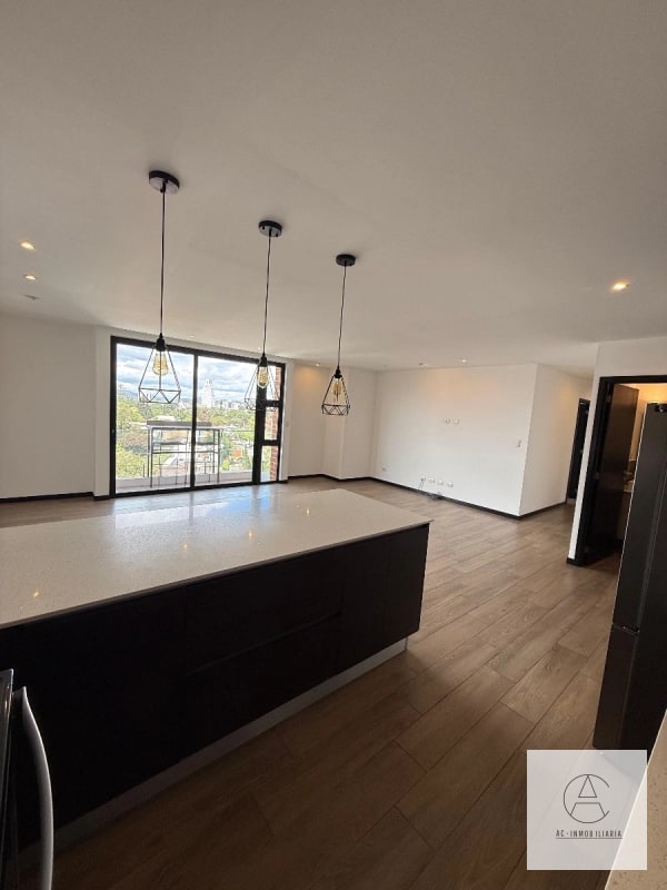 Apartamento en venta en Borghetto, zona 15 Vh1. - 17