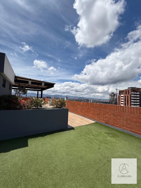 Apartamento en venta en Borghetto, zona 15 Vh1. - 3