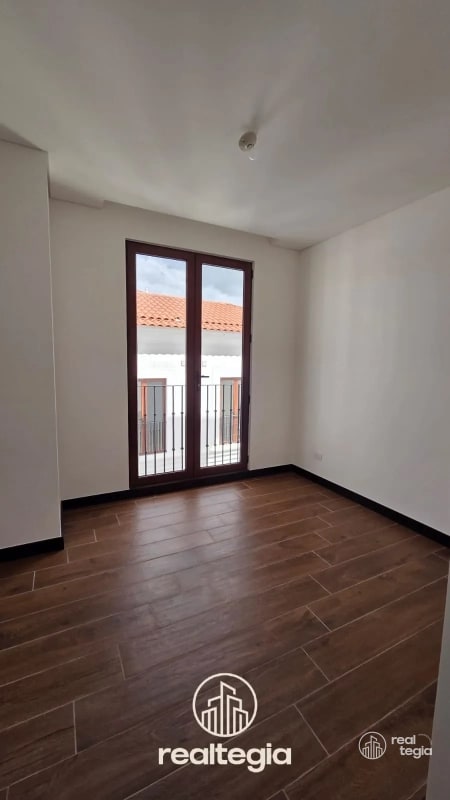 APARTAMENTO EN LIRIOS DE CAYALÁ ZONA 16 - 9