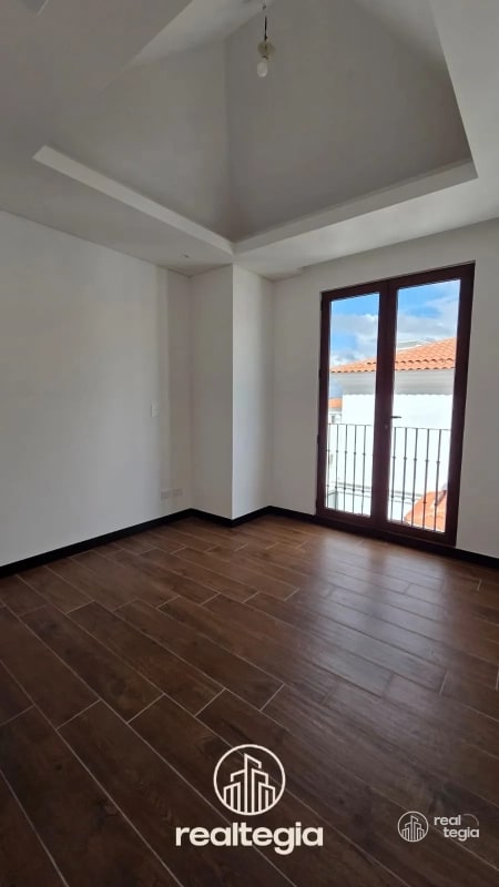 APARTAMENTO EN LIRIOS DE CAYALÁ ZONA 16 - 7