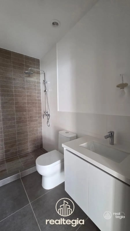 APARTAMENTO EN LIRIOS DE CAYALÁ ZONA 16 - 2