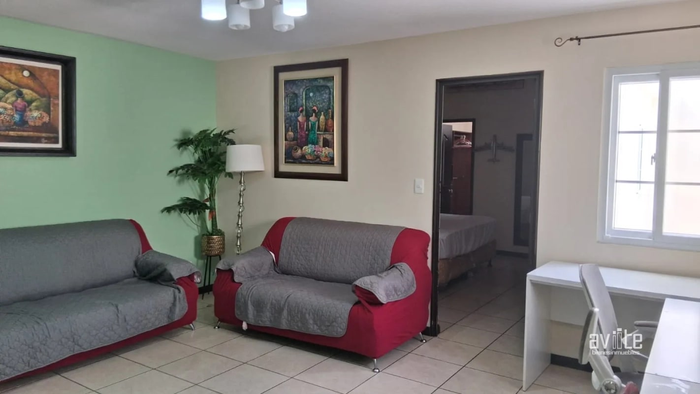 Condado Naranjo, casa totalmente equipada, dentro de Alameda Norte Q13,500 - 9