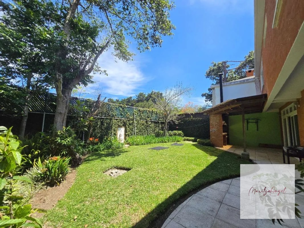 CASA EN VENTA RESIDENCIAL SAN ANTONIO.  CARRETERA A EL SALVADOR - 3