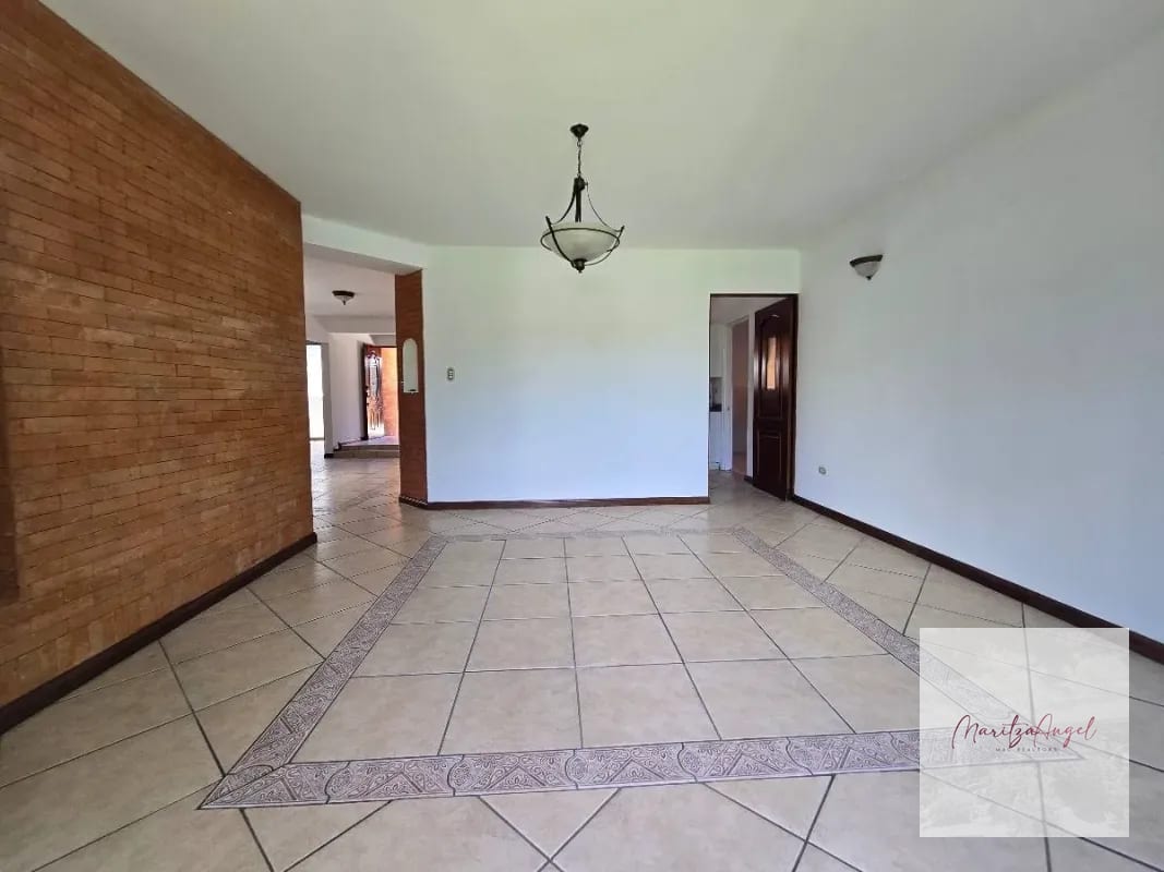CASA EN VENTA RESIDENCIAL SAN ANTONIO. CARRETERA A EL SALVADOR — Casa en Alquiler en San Antonio, Carretera a El Salvador, Guatemala, Ciudad — foto 3 de 13