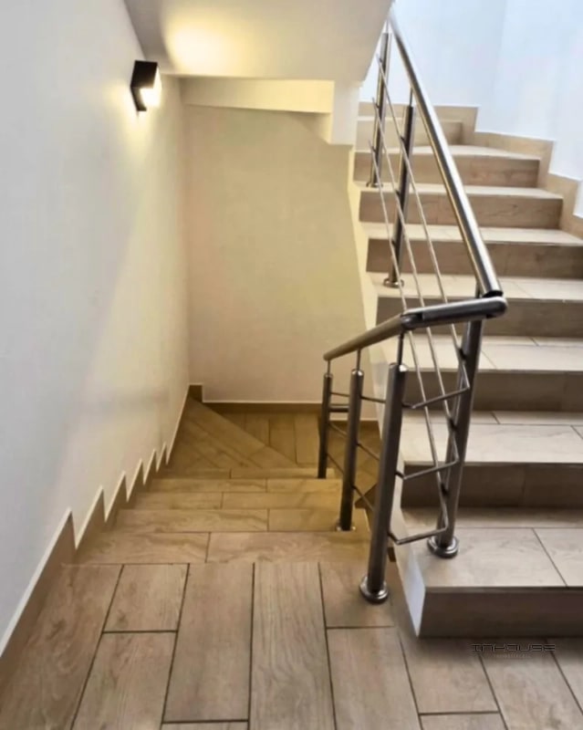 CASA EN VENTA ZONA 16 SAN ISIDRO DE TRES NIVELES - 5