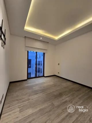 APARTAMENTO EN LIRIOS DE CAYALÁ ZONA 16 — Apartamento en Alquiler en Zona 16, Guatemala, Ciudad — miniatura 5 de 16