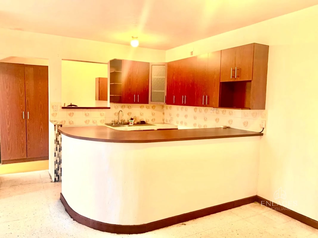 Zona 12 • Casa en Venta • Residencial Prados de Monte María - 11