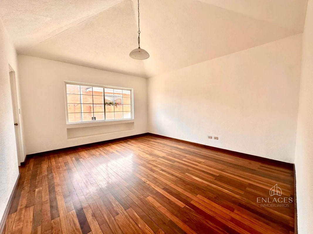Km 18.5 CAES • Casa en Venta • Condominio Los Cerezos - 10