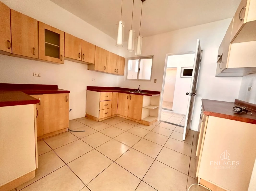 Km 18.5 CAES • Casa en Venta • Condominio Los Cerezos - 8