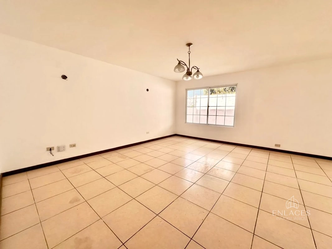 Km 18.5 CAES • Casa en Venta • Condominio Los Cerezos - 7