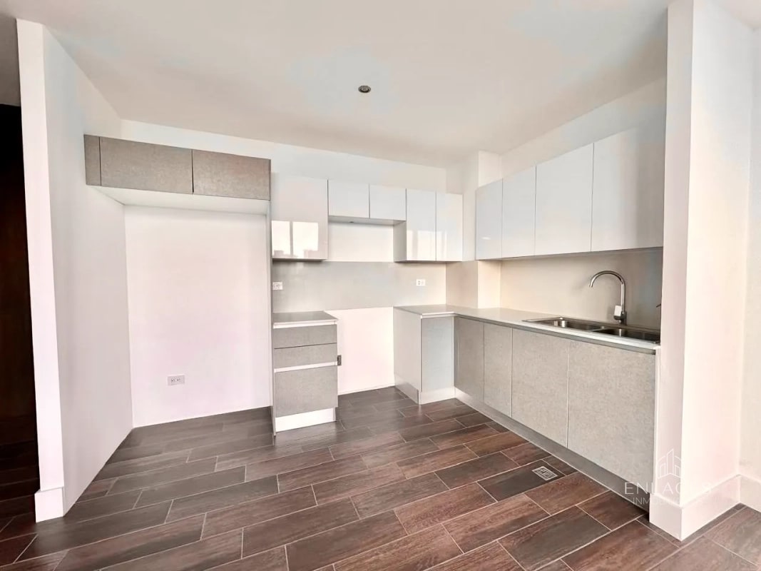 Zona 13 • Apartamento en Venta • Edificio Rosselló - 15
