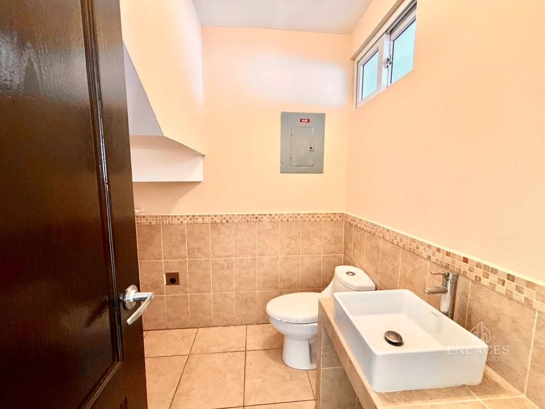 Km 26.6 CAES • Casa en Venta • Condominio La Reserva - 2