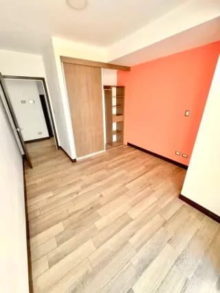 Zona 16 • Apartamento en Renta • Edificio San Isidro 20/21 — Apartamento en Alquiler en San Isidro 20/21, Zona 16, Guatemala, Ciudad — miniatura 7 de 11