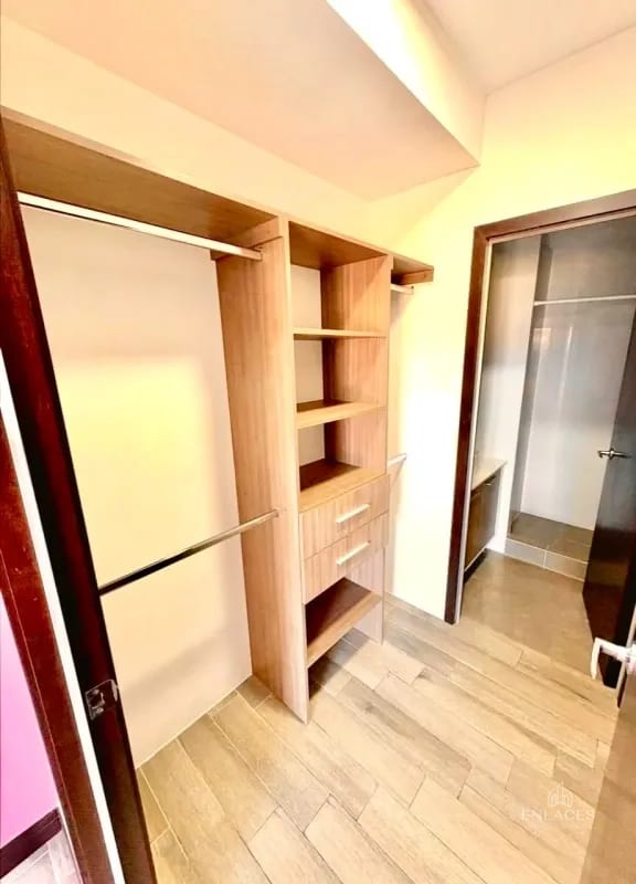 Zona 16 • Apartamento en Renta • Edificio San Isidro 20/21 — Apartamento en Alquiler en San Isidro 20/21, Zona 16, Guatemala, Ciudad — foto 6 de 11