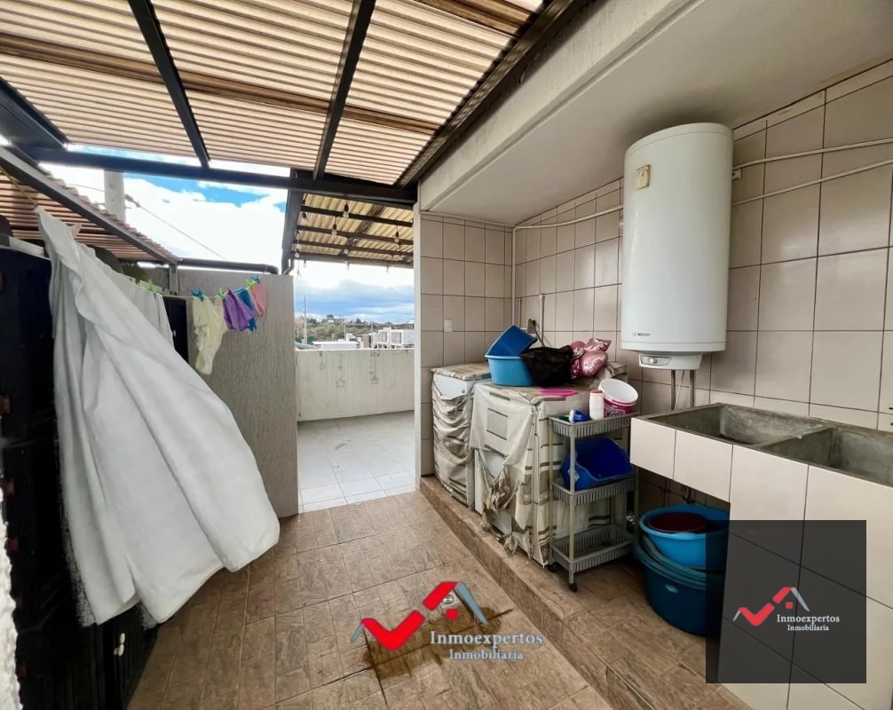 Casa en Venta en Condado San Jacinto, Zona 10 de Mixco - 8