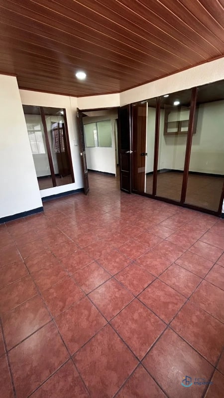 Oficinas en renta en Zona 7 – Utatlán 1 - 2