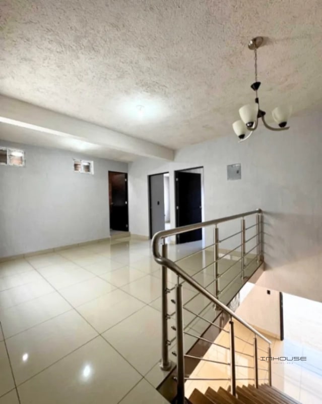 CASA EN VENTA EN SAN CRISTÓBAL PARA ESTRENAR SECTOR B5 - 4