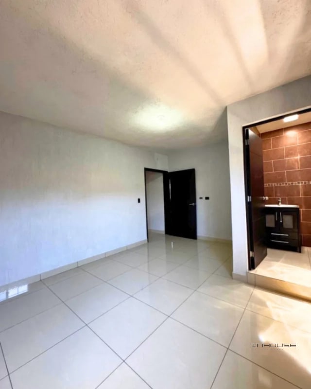 CASA EN VENTA EN SAN CRISTÓBAL PARA ESTRENAR SECTOR B5 - 7