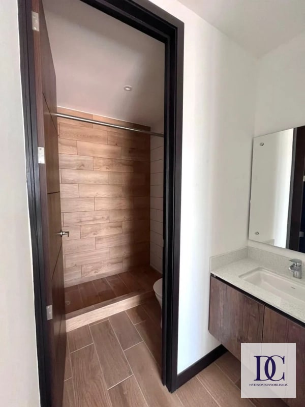 đ APARTAMENTO EN ALQUILER â MARQUĂS DE OAKLAND | ZONA 10, DIAGONAL 6 - 5