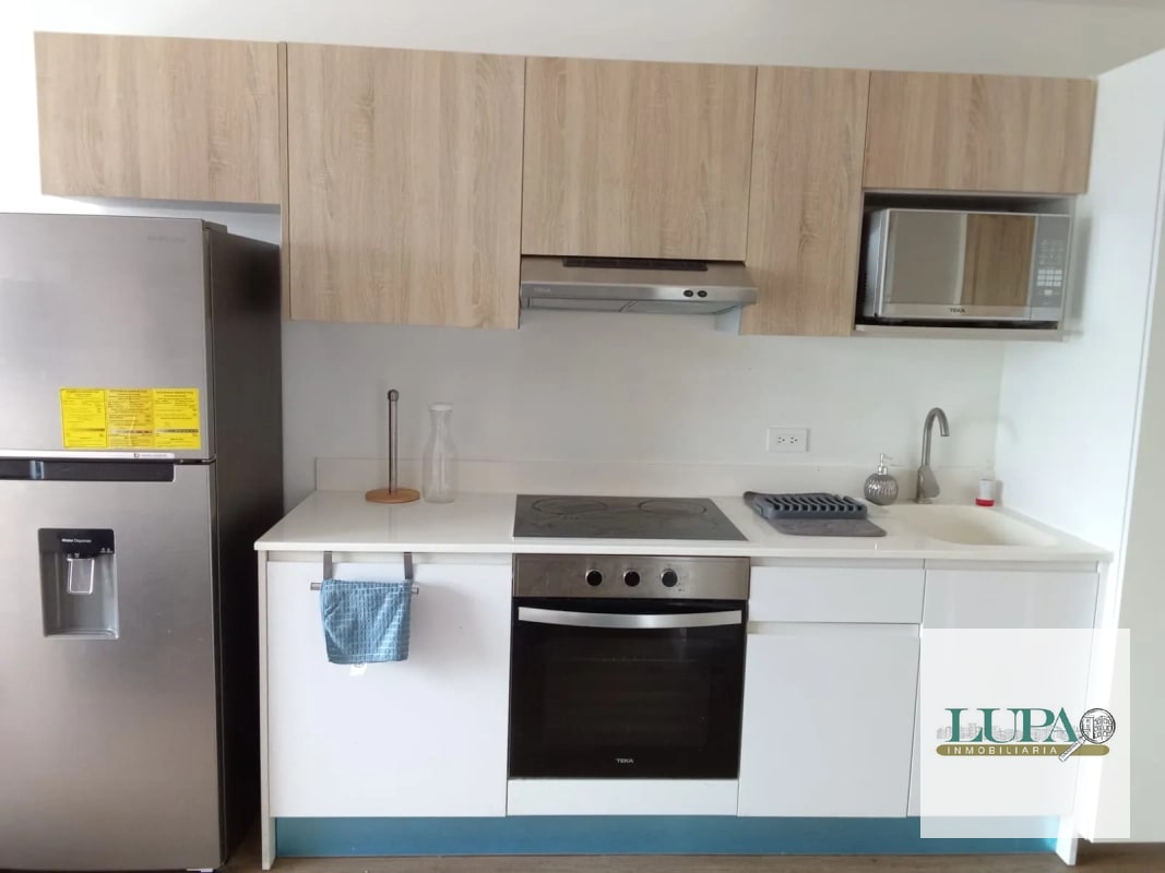 Apartamento en renta en Vivo 4 zona 4 - 2