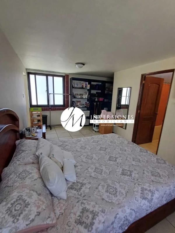 Apartamento en Venta zona 10 de 1 dormitorio - Image 4