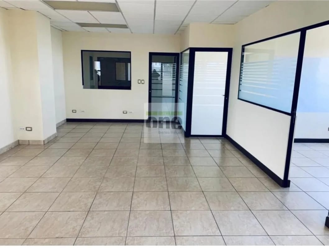 Oficina de 175 mts. en Zona 13 — Oficina en Alquiler en Zona 13, Guatemala, Ciudad — foto 9 de 11
