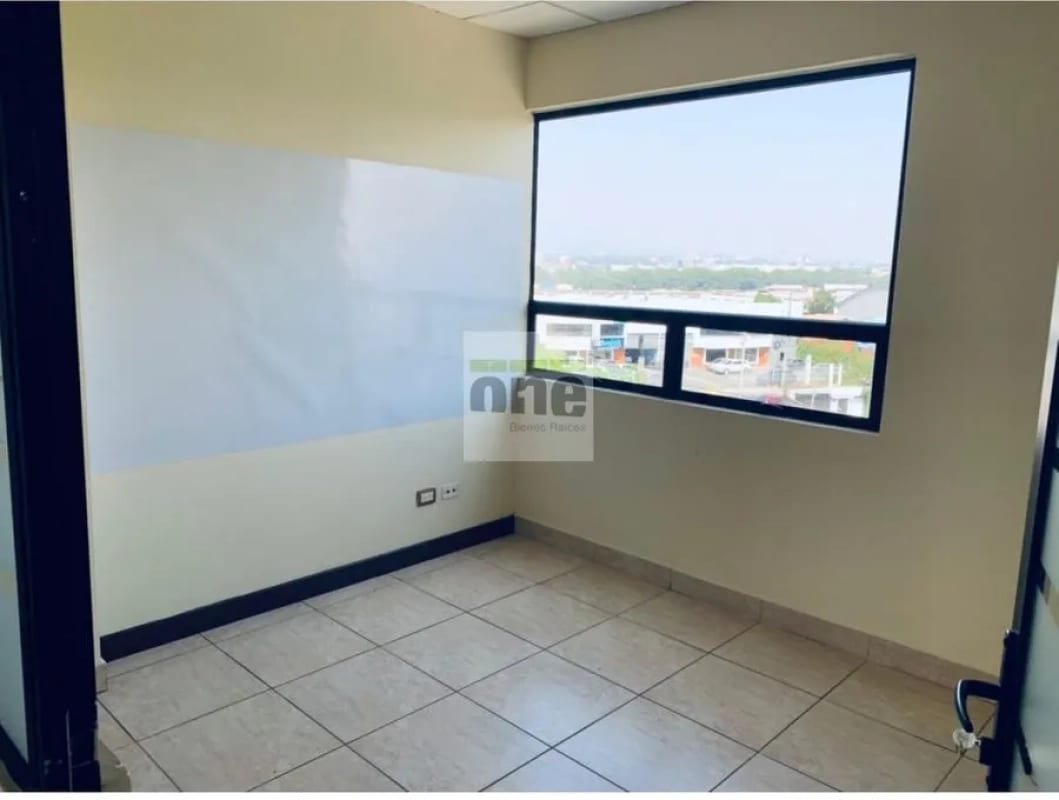 Oficina de 175 mts. en Zona 13 — Oficina en Alquiler en Zona 13, Guatemala, Ciudad — foto 4 de 11