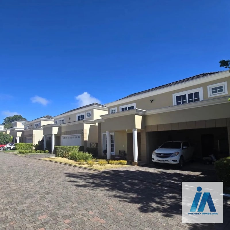 CASA EN ALQUILER📍 Condominio Villas de Entreverdes, Km. 19 Fraijanes - 17