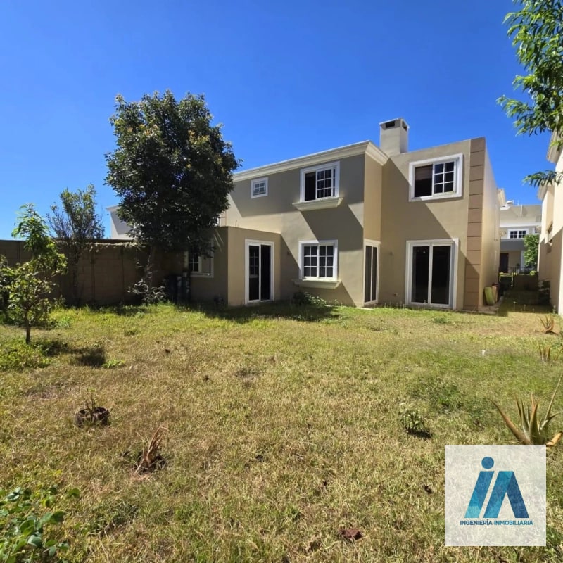 CASA EN ALQUILER📍 Condominio Villas de Entreverdes, Km. 19 Fraijanes - 10