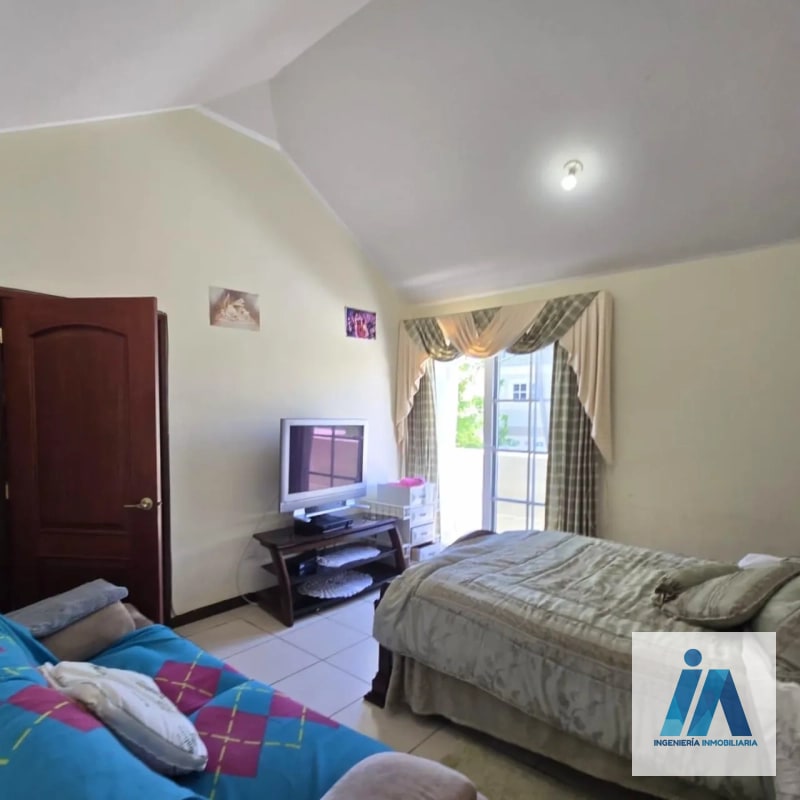 CASA EN ALQUILER📍 Condominio Villas de Entreverdes, Km. 19 Fraijanes - 5