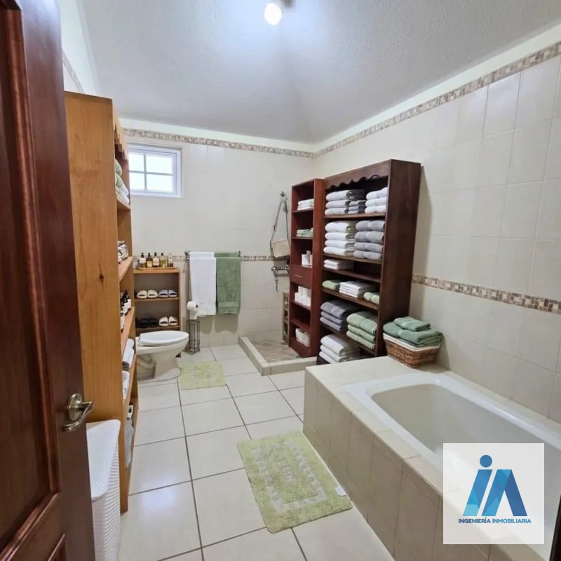 CASA EN ALQUILER📍 Condominio Villas de Entreverdes, Km. 19 Fraijanes - 3