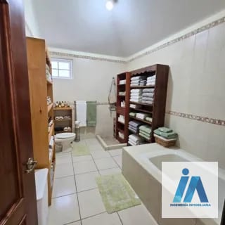 CASA EN ALQUILER📍 Condominio Villas de Entreverdes, Km. 19 Fraijanes — Casa en Alquiler en Fraijanes, Carretera a El Salvador, Guatemala, Ciudad — miniatura 4 de 17