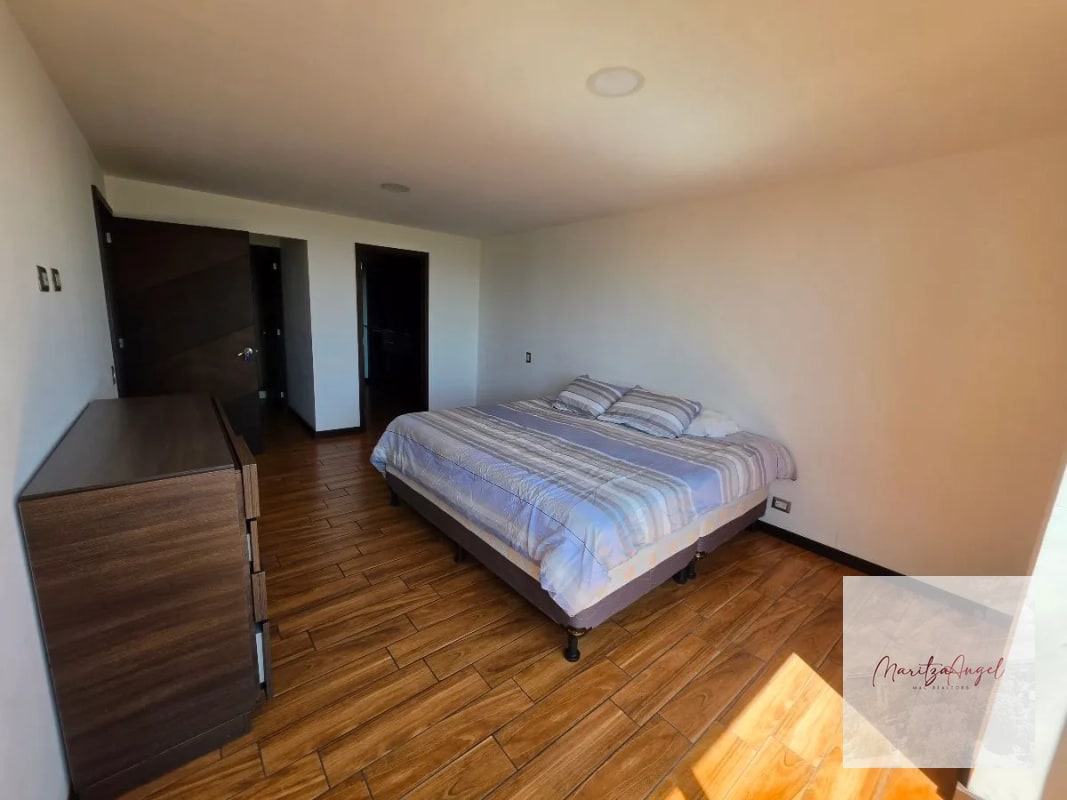RENTA DE APARTAMENTO AMUEBLADO ZONA 15 VH1 - 13