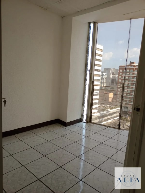 OFICINA RENTA 85 MTS EDIFICIO DIAMOND ZONA 10 - 3