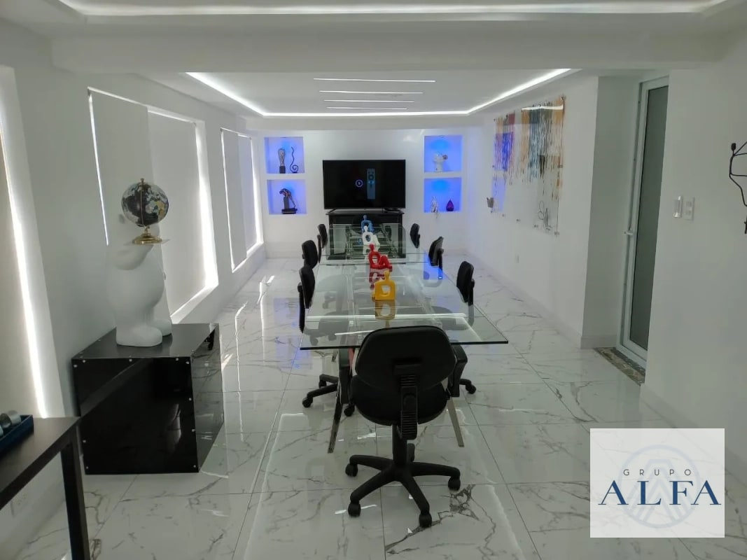 OFICINA RENTA 85 MTS ZONA 10 EDIFICIO DIAMOND - 3