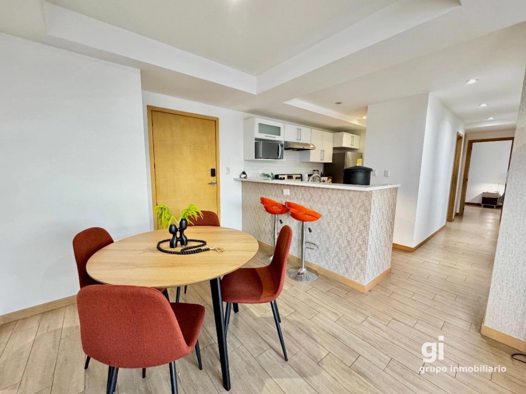 Apartamento de 3 dormitorios en venta zona 10 - 13