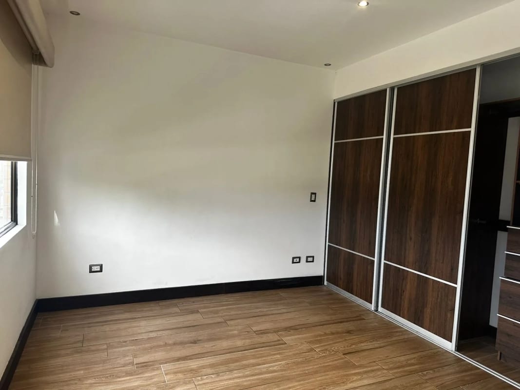 Apartamento tipo estudio en Zona 10 — Apartamento en Alquiler en Zona 10, Guatemala, Ciudad — foto 4 de 5