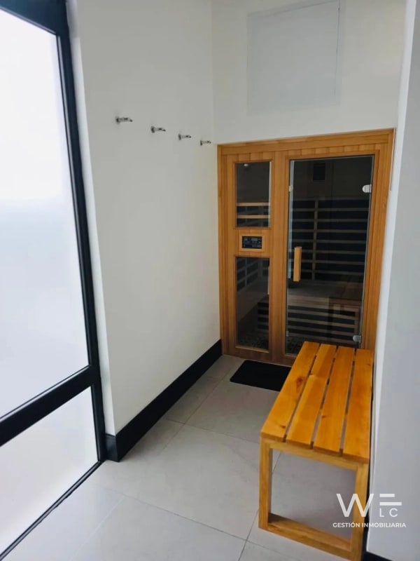 ALQUILO APARTAMENTO ZONA 10 - 1
