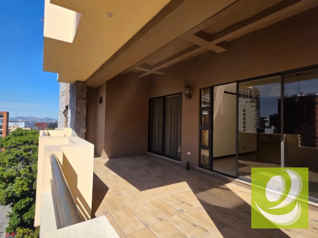 Apartamento en Venta en Castellar zona 10 cdad - 8
