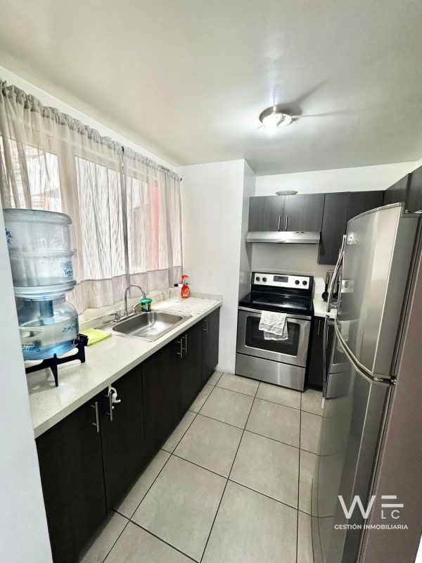 ALQUILO APARTAMENTO ZONA 14 - 12