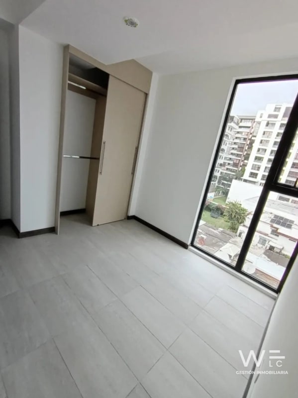 ALQUILO APARTAMENTO ZONA 15 - 13