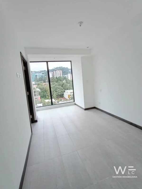 ALQUILO APARTAMENTO ZONA 15 - 12