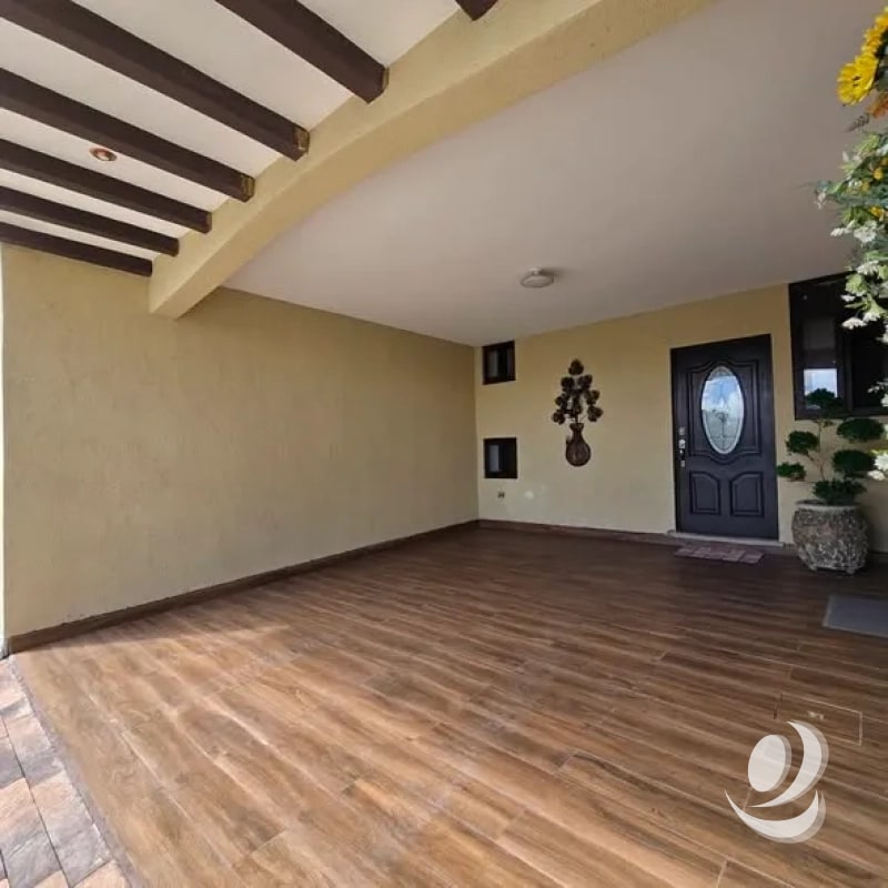 Preciosa Casa en QUINTA DE LOS ENCINOS - 16