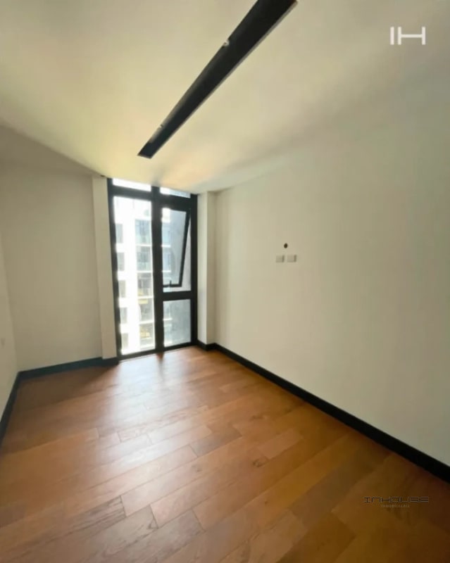 APARTAMENTO EN VENTA ZONA 11, VÍA MARISCAL - 6