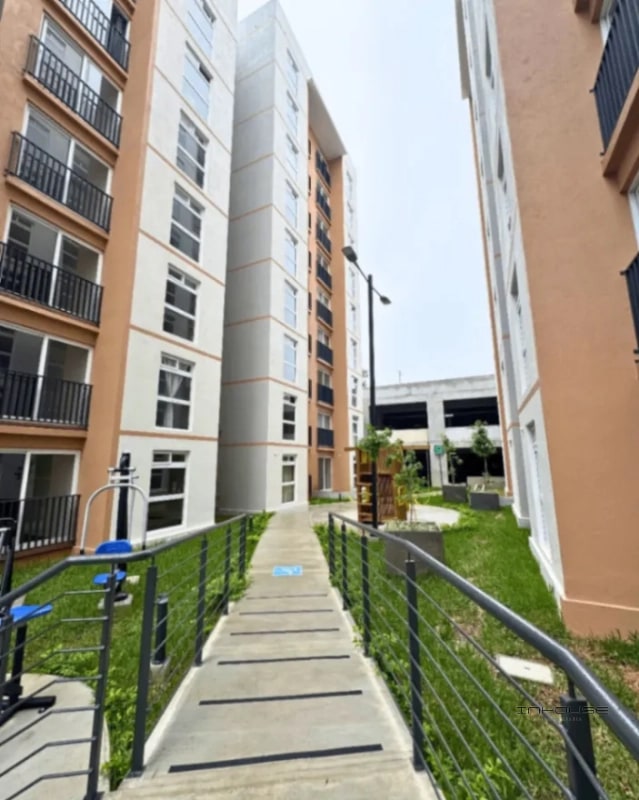 APARTAMENTO EN VENTA ZONA 16 -LARES- EN PRIMER NIVEL CON JARDIN - 11