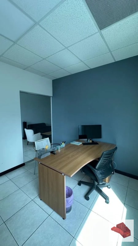OFICINA EN ALQUILER ZONA PRADERA, ZONA 10 - 6