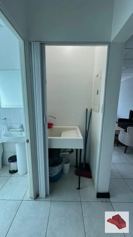 OFICINA EN ALQUILER ZONA PRADERA, ZONA 10 - 2